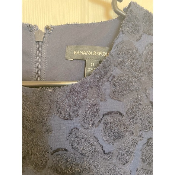 Banana Republic floral tie-sleeve shift dress - Picture 3 of 6